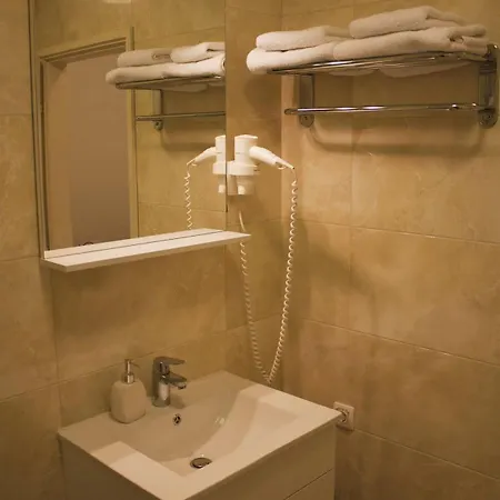 Green Park Apartment