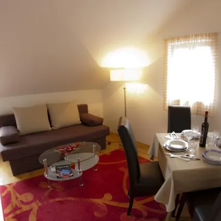 Apartment Park *