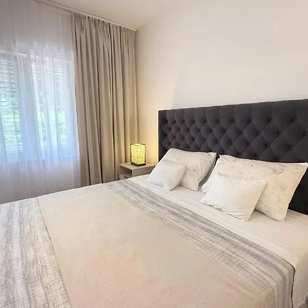 Park * דוברובניק