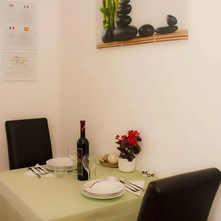 Park Apartment *